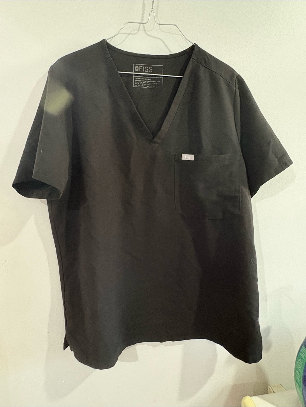 Figs women’s v-neck Catarina scrub top